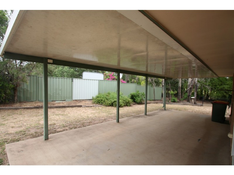 2/1 Creek Street, Emerald QLD 4720