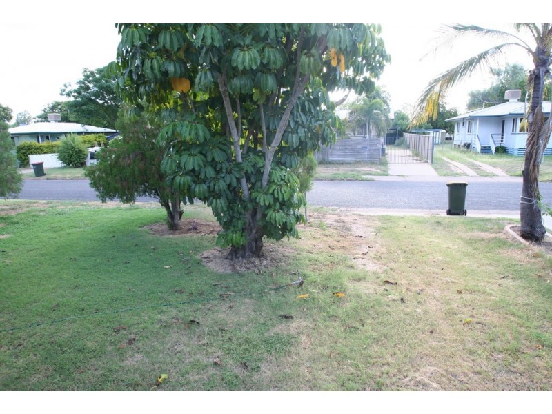 12 Zircon Avenue, Emerald QLD 4720