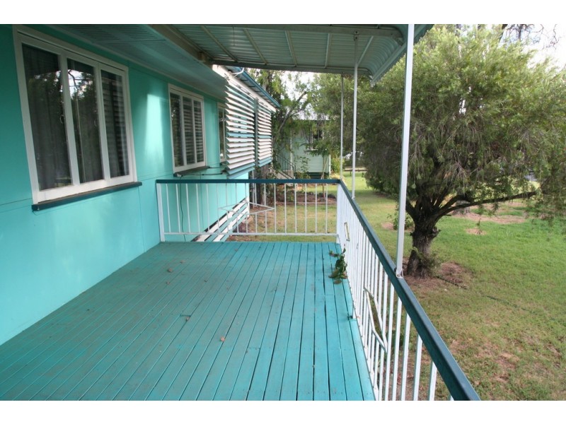 12 Zircon Avenue, Emerald QLD 4720