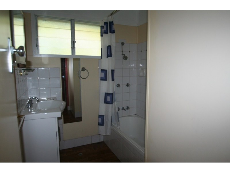 12 Zircon Avenue, Emerald QLD 4720