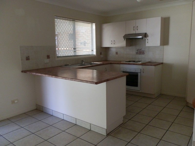 3 Crystal Court, Emerald QLD 4720