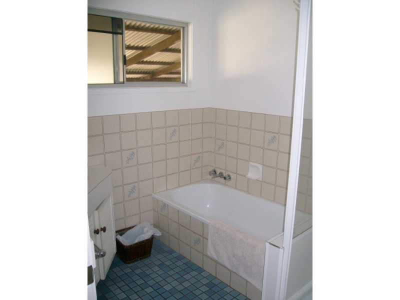 145 Opal Street, Emerald QLD 4720