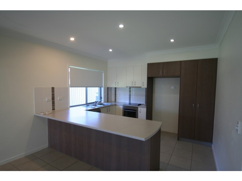 89 Loch Street, Emerald QLD 4720