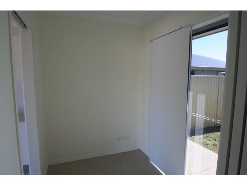 89 Loch Street, Emerald QLD 4720