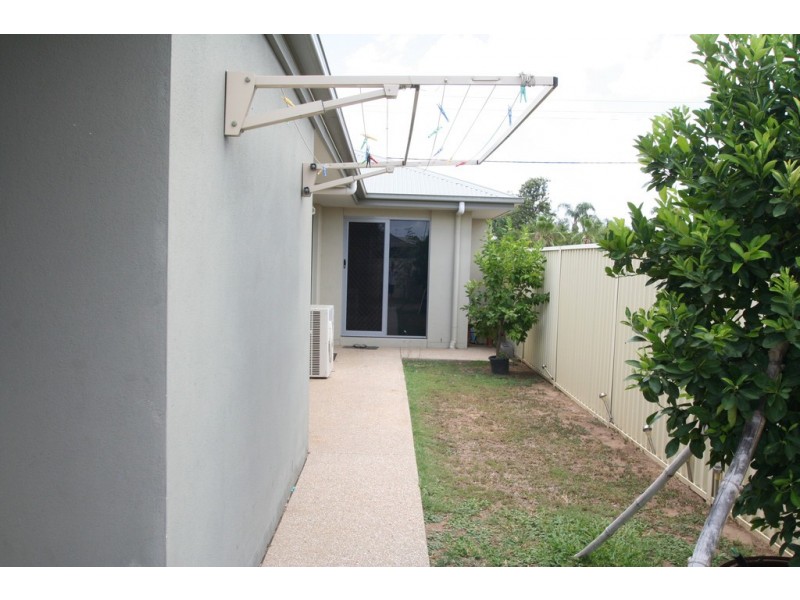 89 Loch Street, Emerald QLD 4720