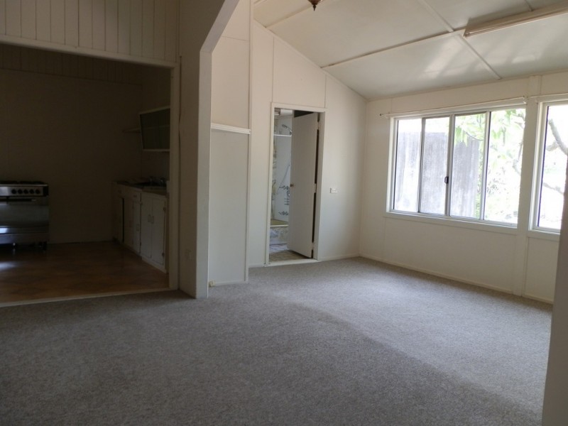 20 WOODBINE STREET, Springsure QLD 4722