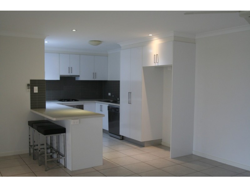 2/13 Reimers Street, Emerald QLD 4720