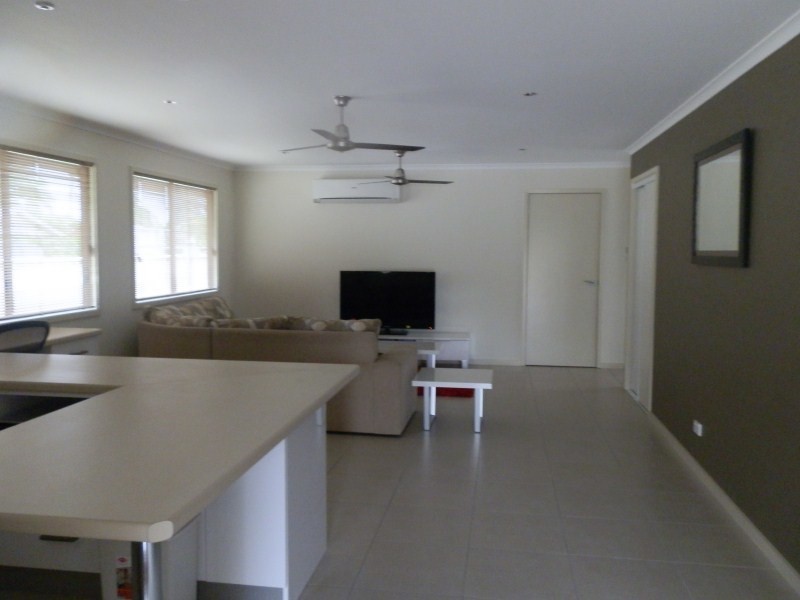 Unit 3/1 Charolais Place, Emerald QLD 4720