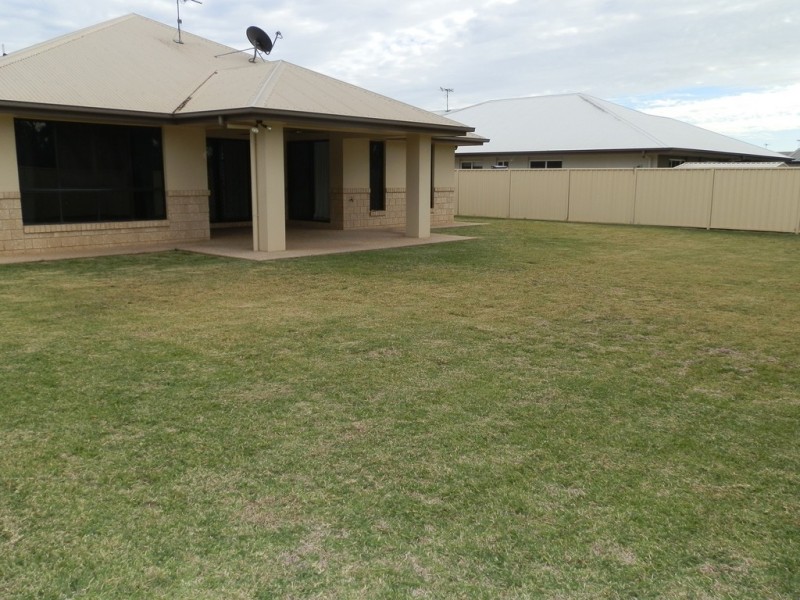 2 Brokenwood Street, Emerald QLD 4720