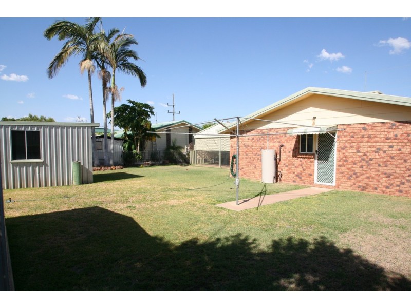 30 White Street, Emerald QLD 4720