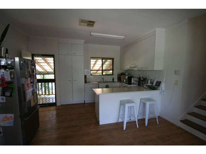 8 Ward Place, Emerald QLD 4720