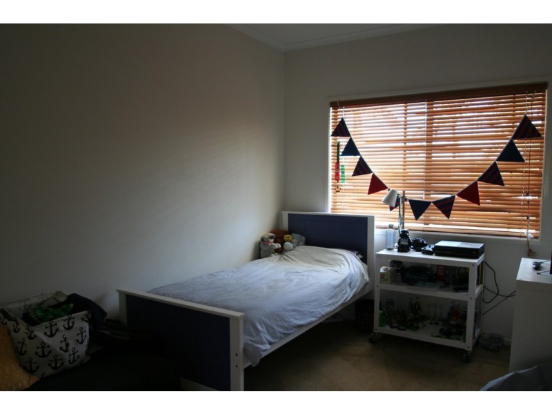 8 Ward Place, Emerald QLD 4720