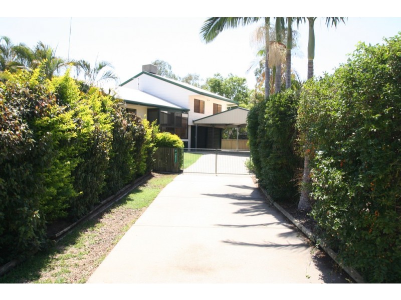 8 Ward Place, Emerald QLD 4720