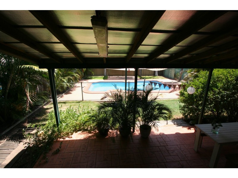 8 Ward Place, Emerald QLD 4720