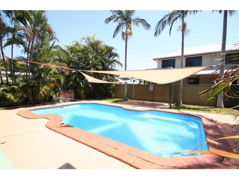 8 Ward Place, Emerald QLD 4720