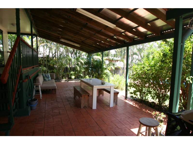 8 Ward Place, Emerald QLD 4720