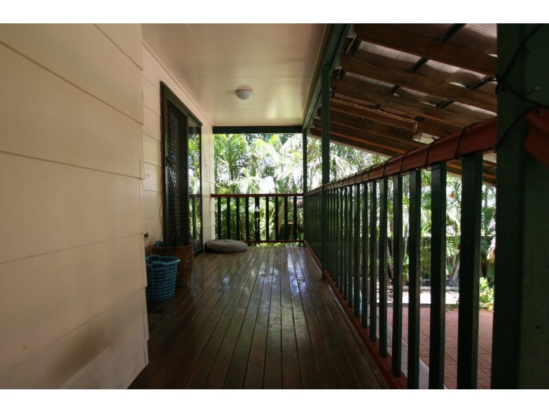 8 Ward Place, Emerald QLD 4720