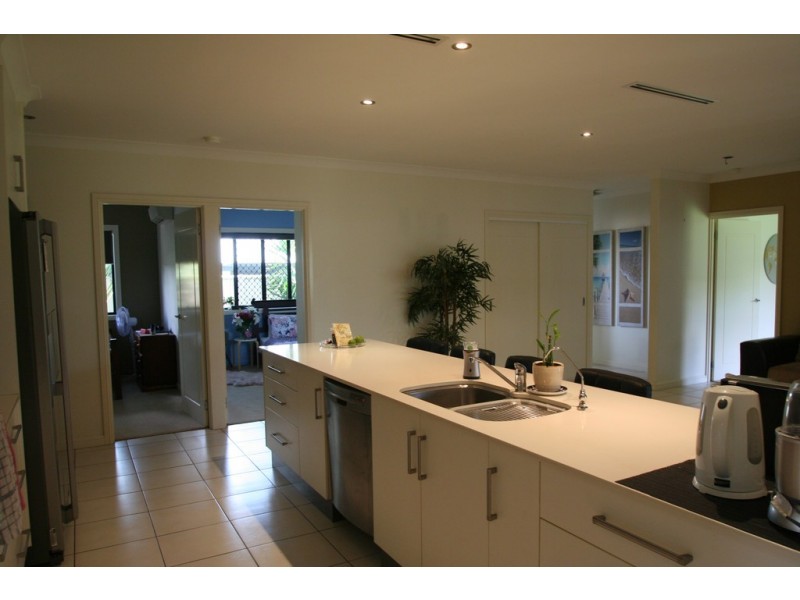 11 Saville Street, Emerald QLD 4720