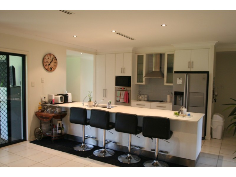 11 Saville Street, Emerald QLD 4720