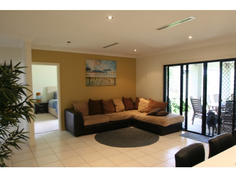 11 Saville Street, Emerald QLD 4720