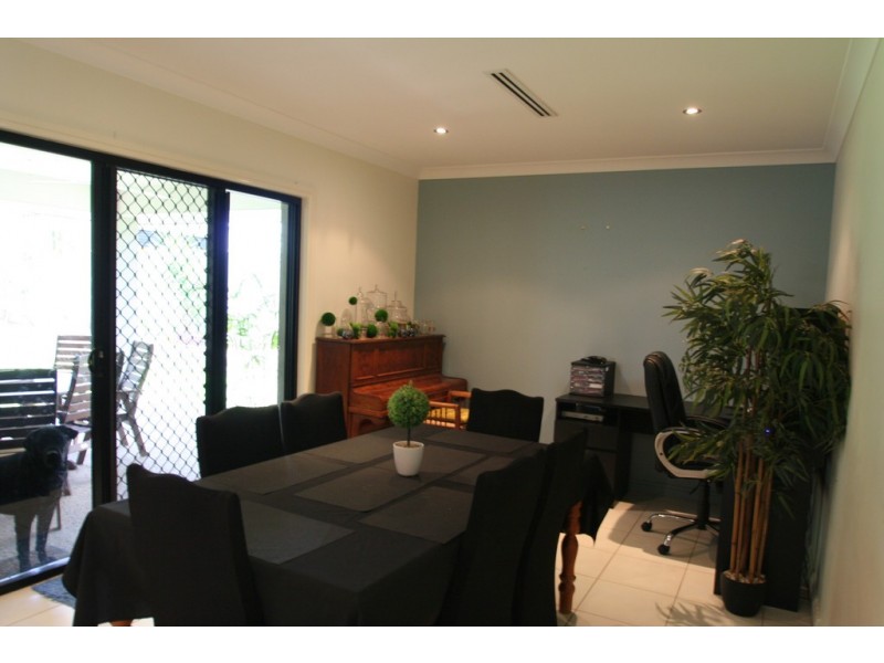 11 Saville Street, Emerald QLD 4720