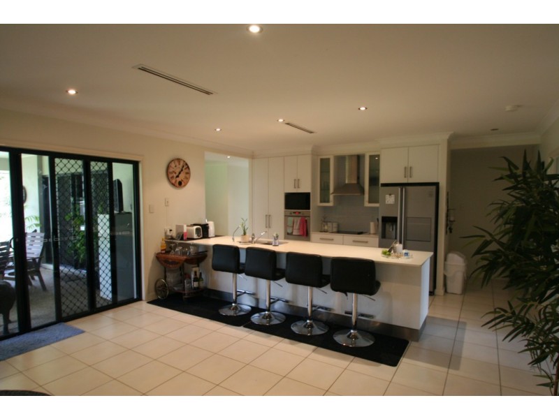 11 Saville Street, Emerald QLD 4720