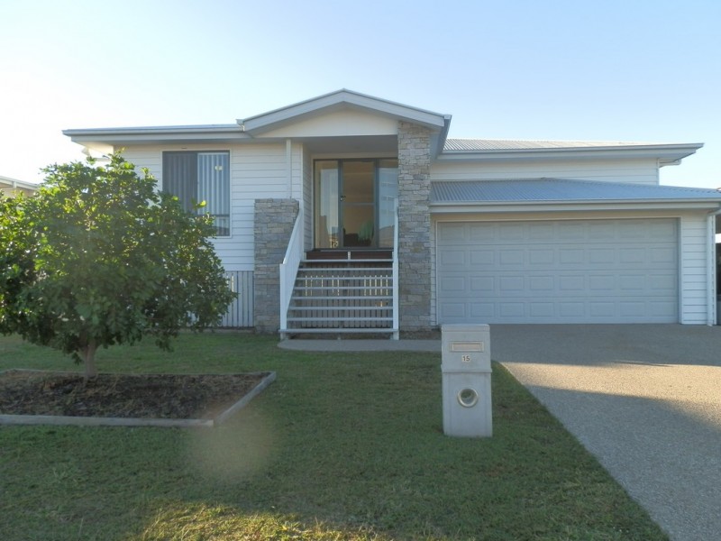 15 Ivers Place, Emerald QLD 4720