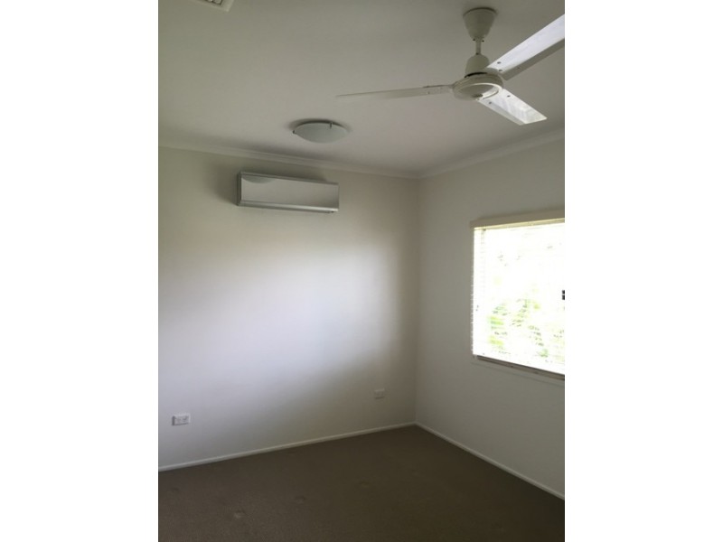 30 Mellish Crescent, Emerald QLD 4720