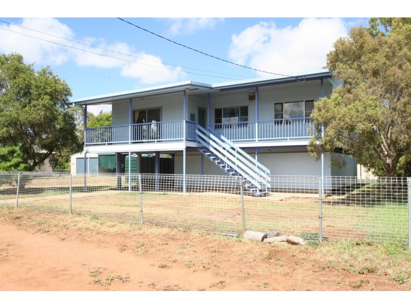 4 McLean street, Capella QLD 4723