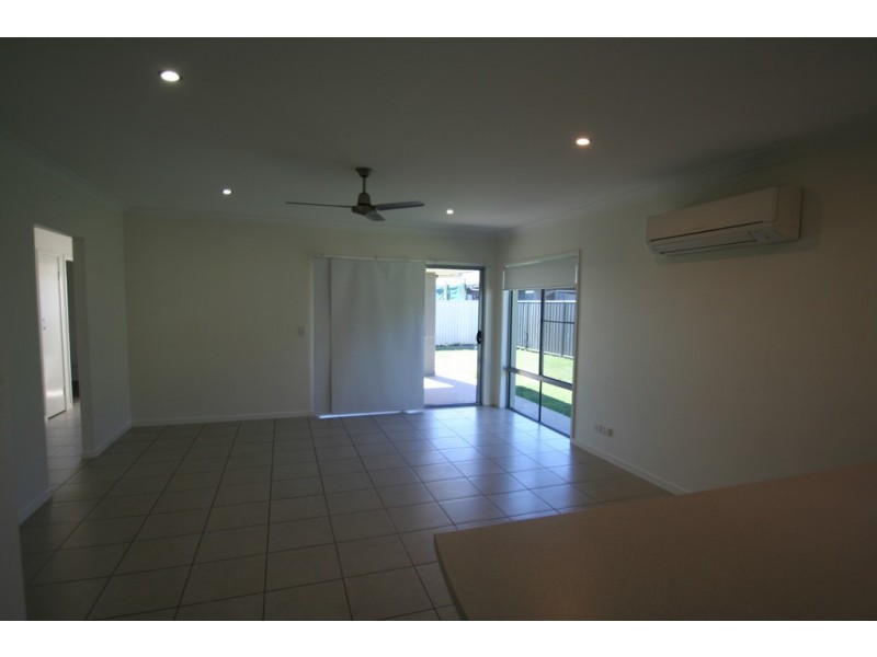 89 Loch Street, Emerald QLD 4720