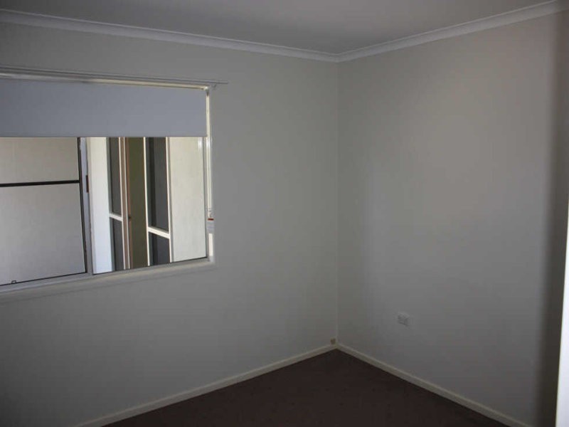 7 Batts Place, Emerald QLD 4720