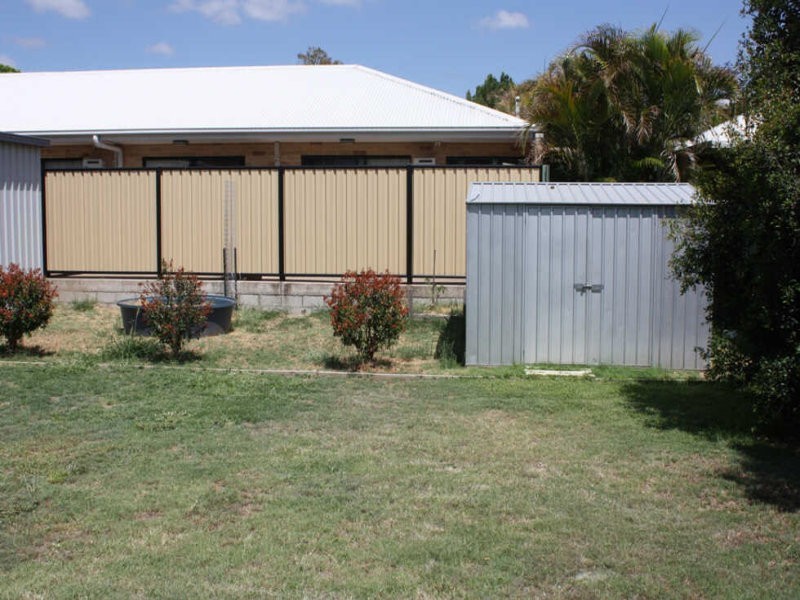 7 Batts Place, Emerald QLD 4720