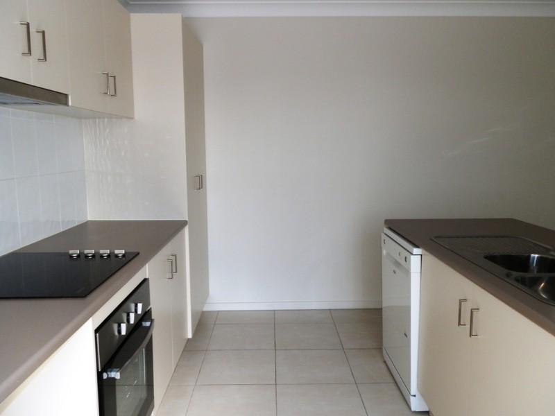 7 Ivers Place, Emerald QLD 4720