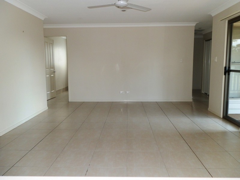 7 Ivers Place, Emerald QLD 4720