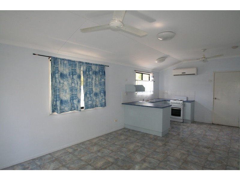 1/24 Conran Street, Capella QLD 4723