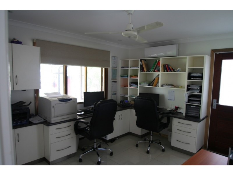 19 Crendon Street, Emerald QLD 4720 Floorplan