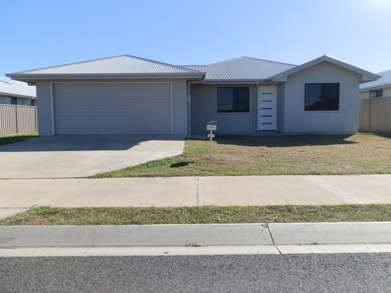 15 Lauren Way, Emerald QLD 4720