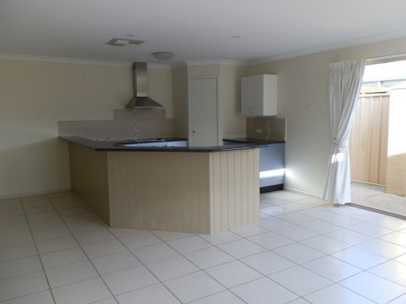 45 Crinum Crescent, Emerald QLD 4720