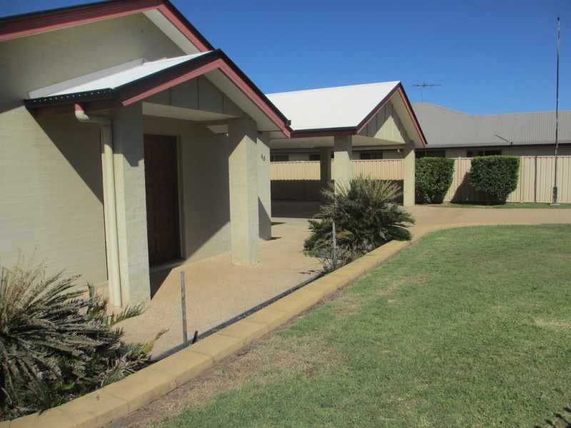 45 Crinum Crescent, Emerald QLD 4720