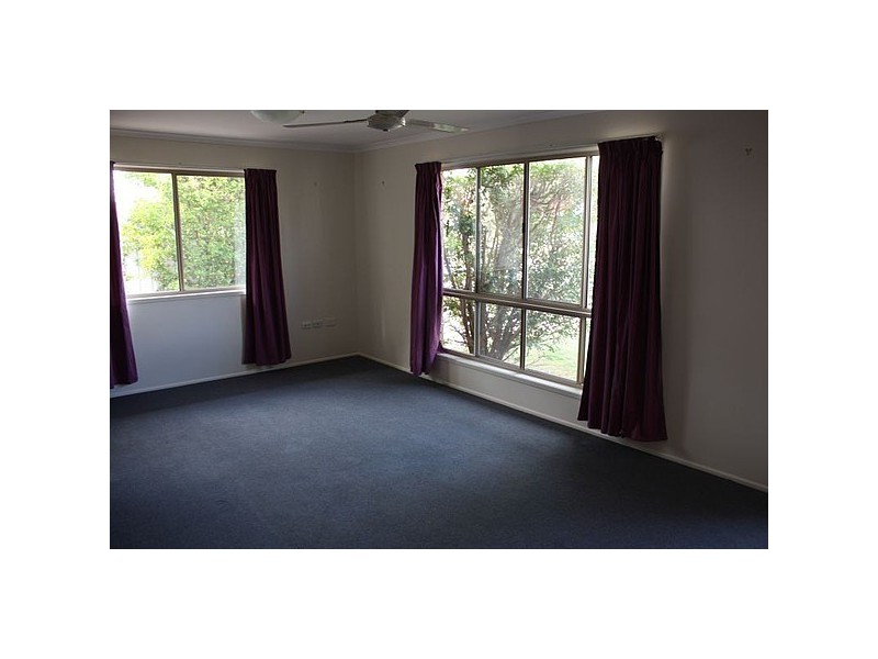 8 Wilby Place, Emerald QLD 4720