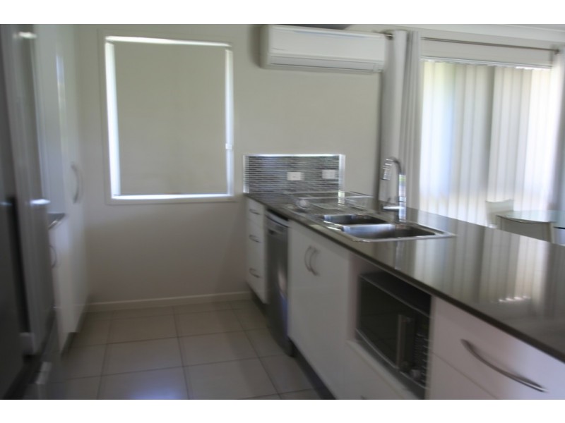 12A Morgan Place, Emerald QLD 4720