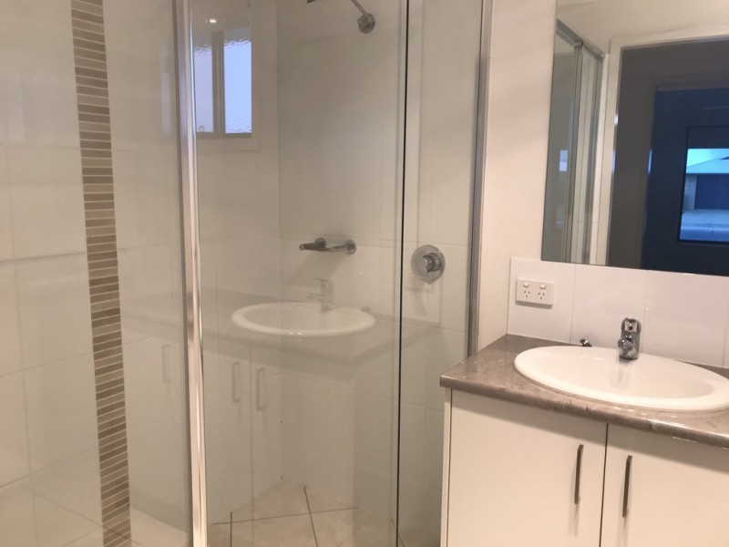 6 Thornton Street, Emerald QLD 4720