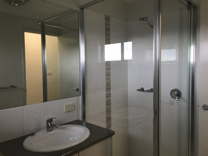 6 Thornton Street, Emerald QLD 4720