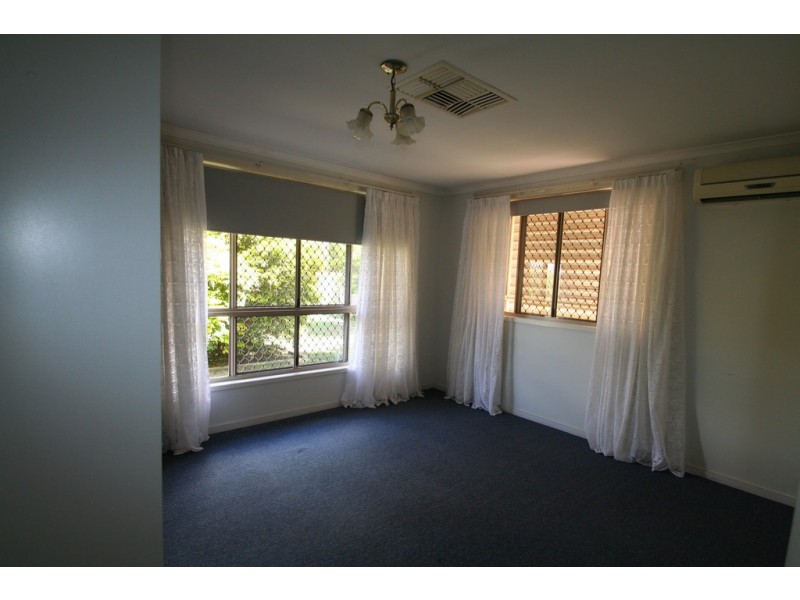 82 Gray Street, Emerald QLD 4720