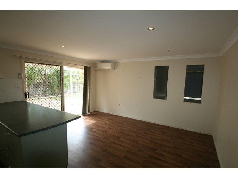 25 Jeppesen Drive, Emerald QLD 4720