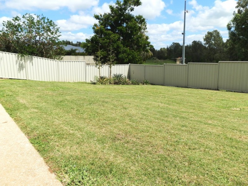 1 Saville Street, Emerald QLD 4720