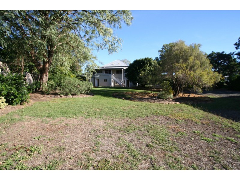 12 Pinnacle Street, Springsure QLD 4722