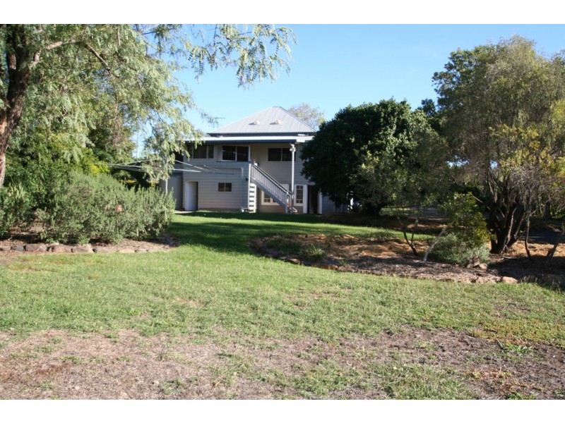 12 Pinnacle Street, Springsure QLD 4722