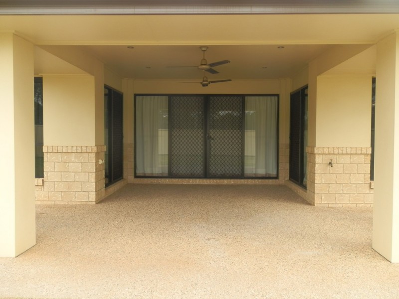 2 Brokenwood Street, Emerald QLD 4720