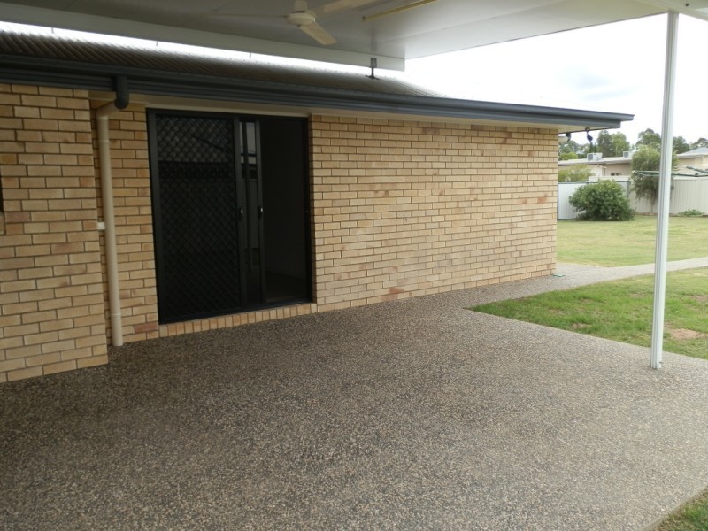 4 Guy Street, Emerald QLD 4720